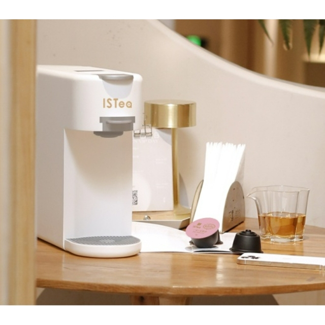 お茶のインテリジェントカプセルティーディスペンサーです